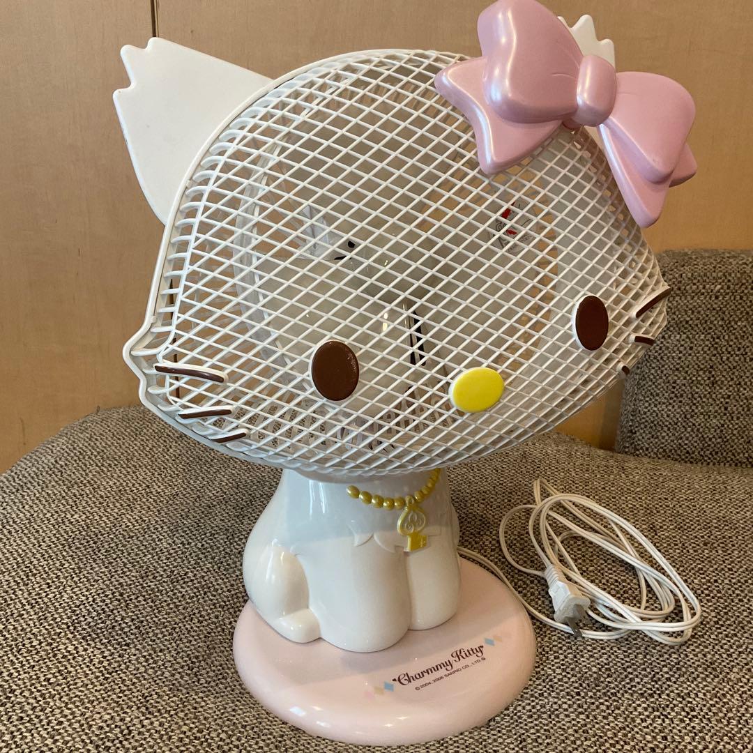 し*❌様 チャーミーキティ　扇風機　ピンク　06年製　羽根18㎝　風:強弱　首振