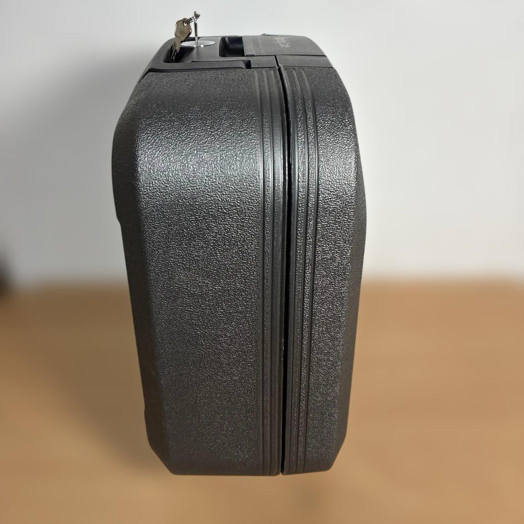 SentrySafe セキュリティケース 鍵２個付き　耐火 防水