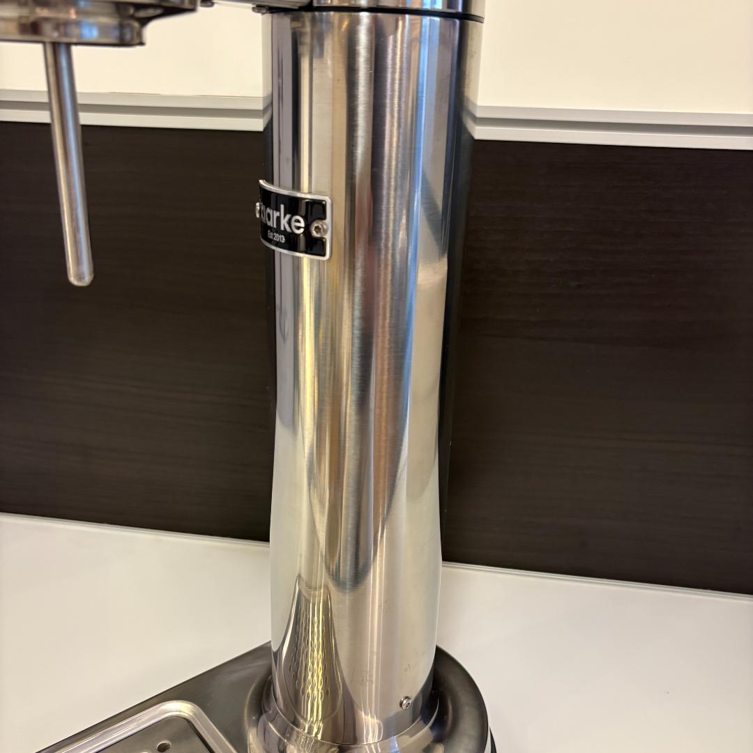 【aarke　美品】　新品ガス・新品ボトル付き　(アールケ 炭酸水メーカー )