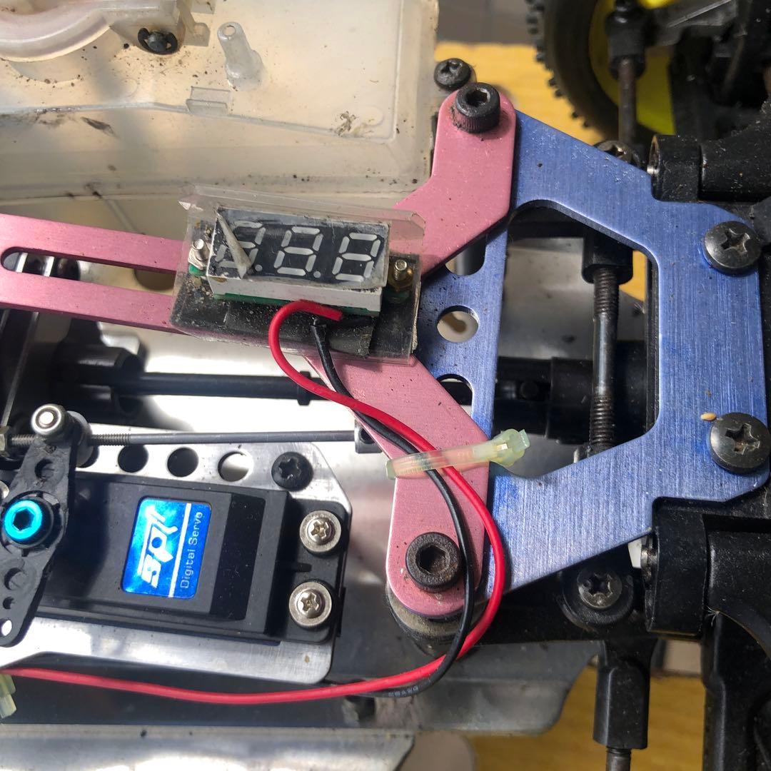 京商インファーノ　2気筒ニトロエンジン搭載