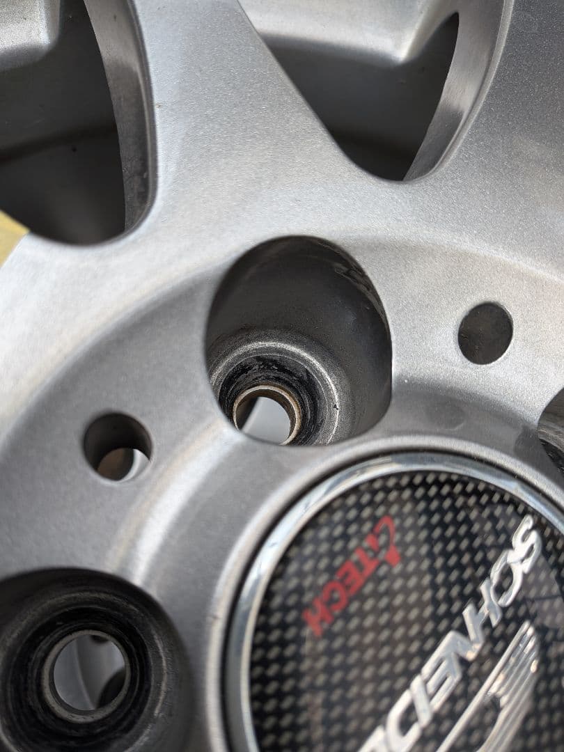 A-TECH　シュナイザー　15インチ　PCD100　5穴　プリウス等