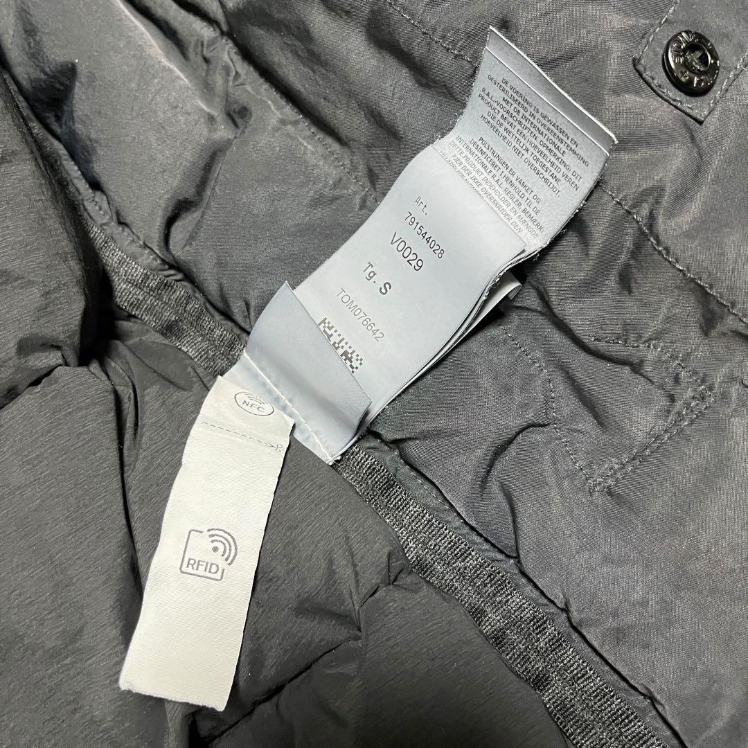 美品 ストーンアイランド 2023-24AW ダウンジャケット Sサイズ 黒