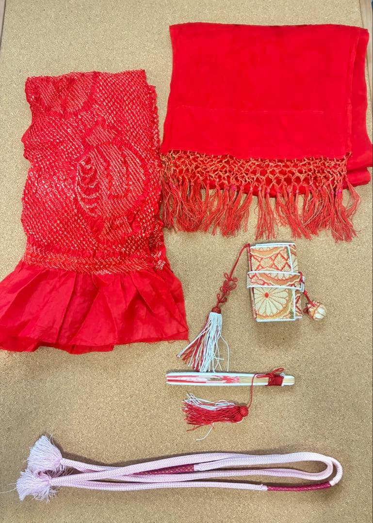 七五三 女の子 着物セット 白地 菊柄 流水模様