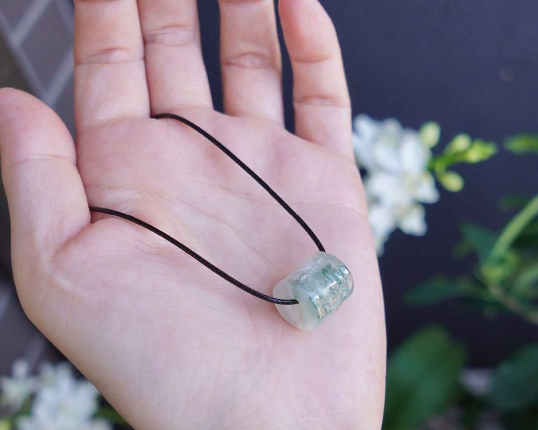 ☘本翡翠　氷種❄️六字真言　ルース⭐️路路通⭐️ネックレス　新品 0155