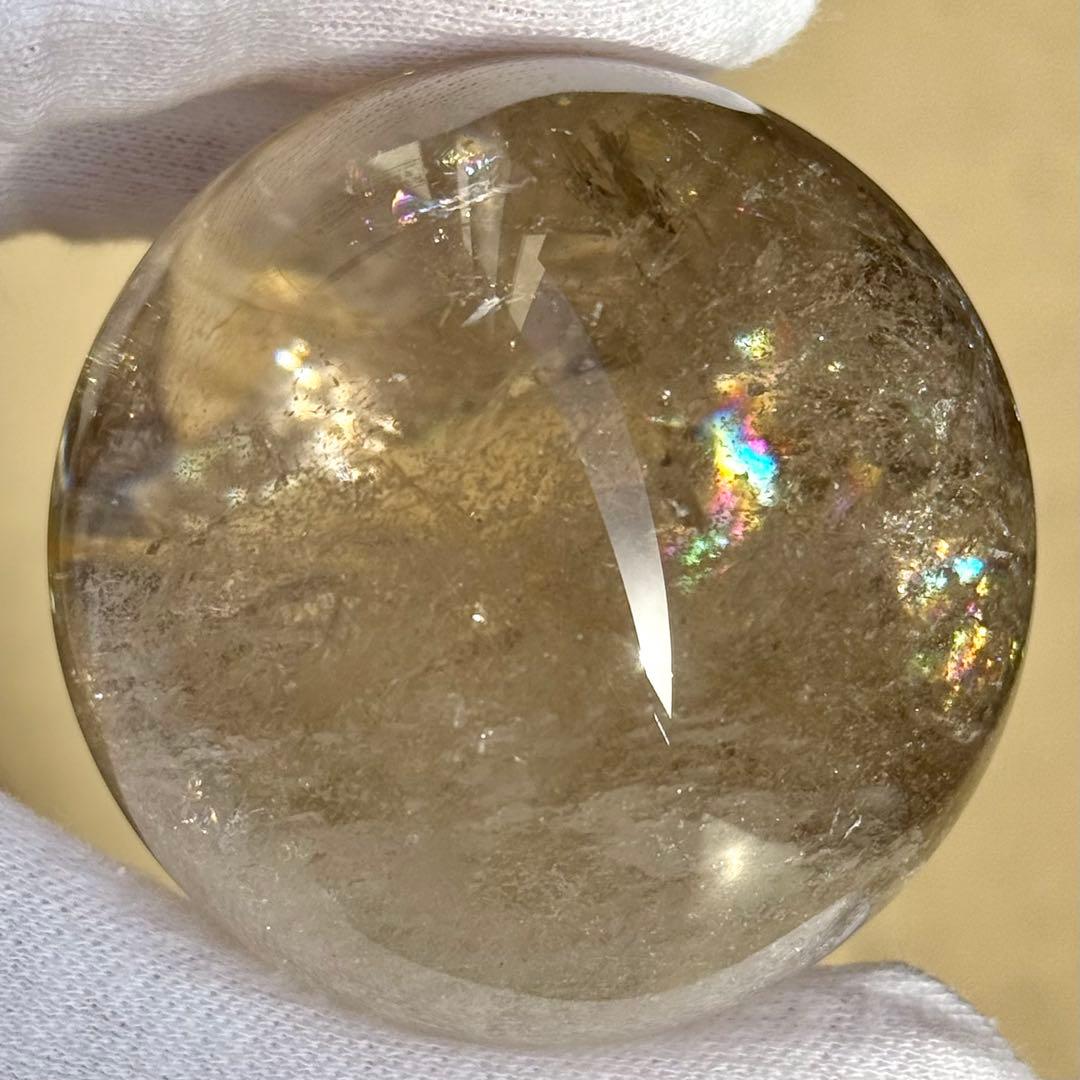 ライトスモーキークォーツ　スフィア　リモナイトイン　ブラジル産　天然石