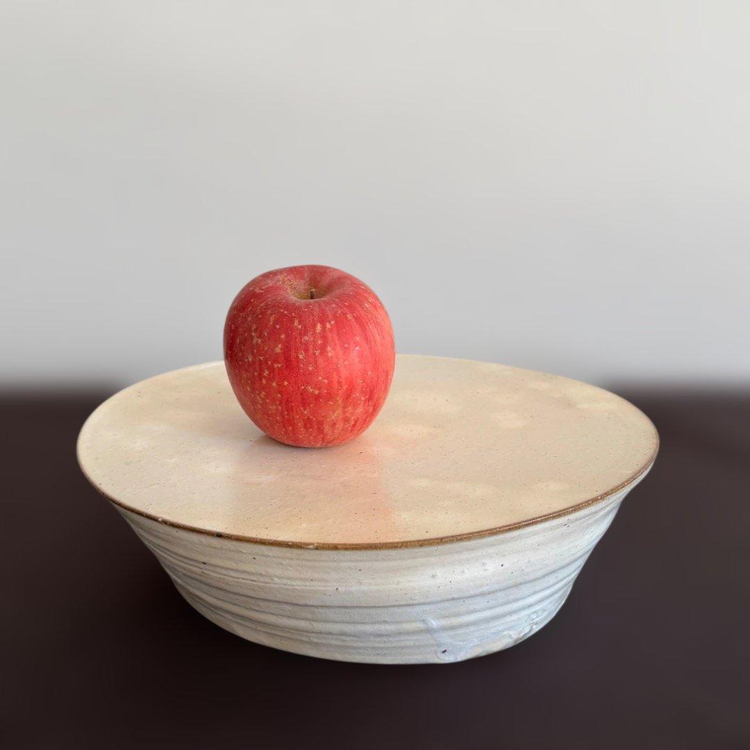 2/1まで限定値下げ：希少：花岡隆　粉引台皿　高台