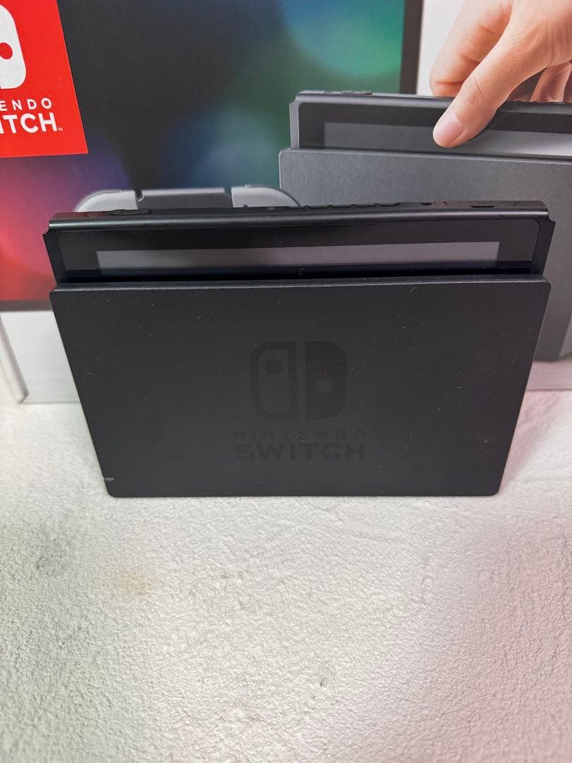 Nintendo Switch本体＋コントローラー セット　ソフト&SDカード付