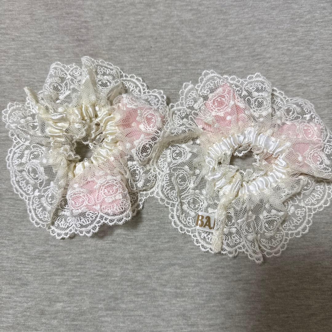 うさくみゃレース お袖留め 生成レース×ピンクリボン