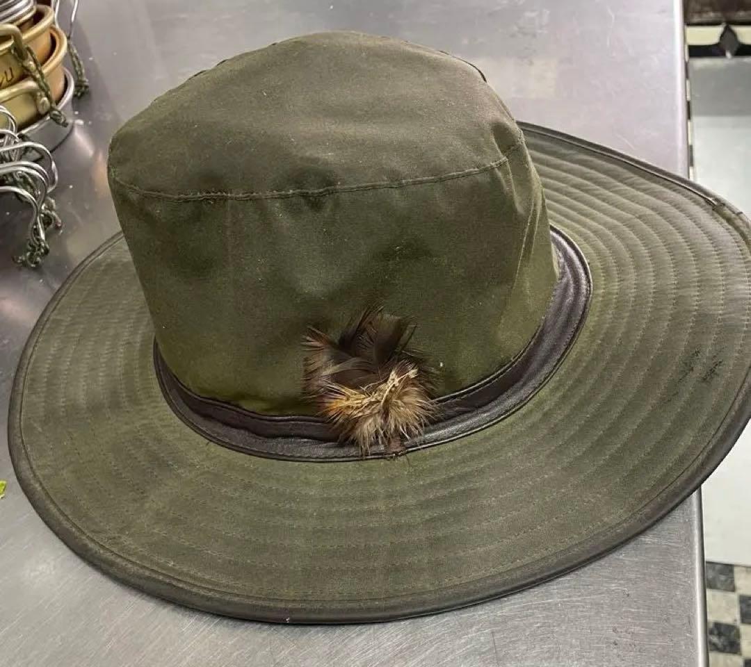 バブアーオイルドハット