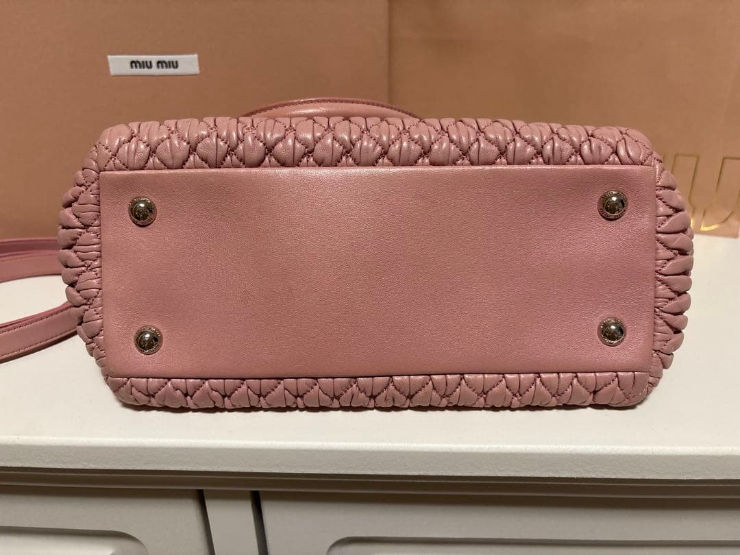 miumiu ナッパクリスタル バッグ ピンク