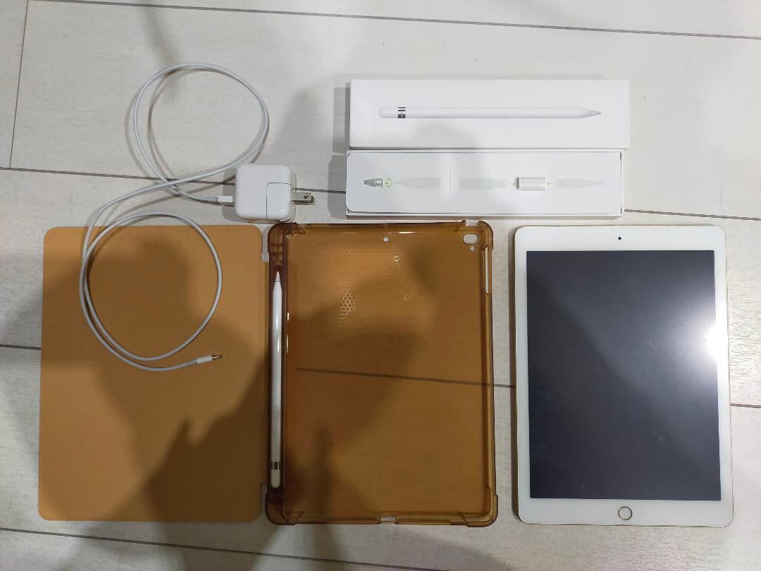 ★【美品】　iPadPro　 Wi-Fi　ApplePencil　充電器　ケース