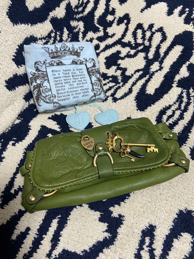 未使用JuicyCoutureジューシークチュール★クラッチバッグ★チャーム付