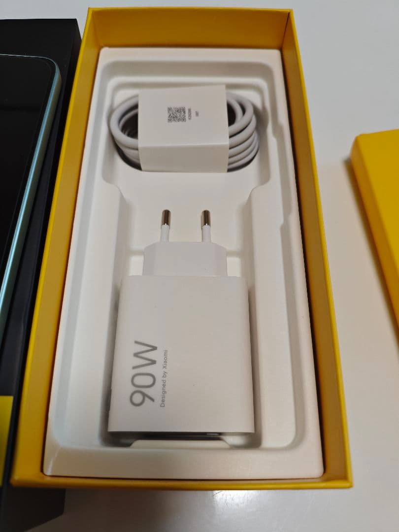 POCO F6 8GB/256GB グローバル版 グリーン