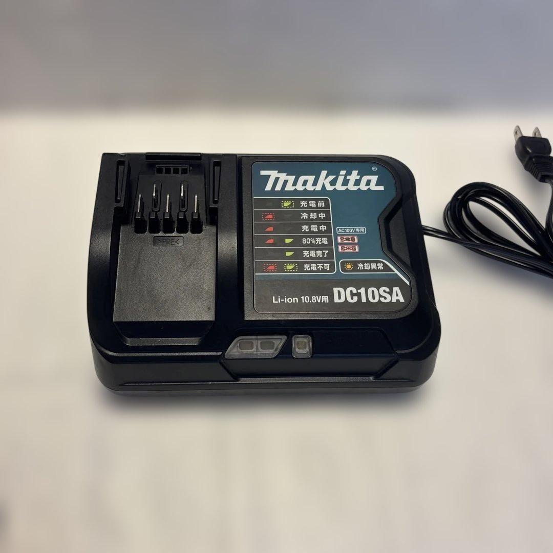 Makita 充電式クリーナ　CL107FD 充電器DC10SA