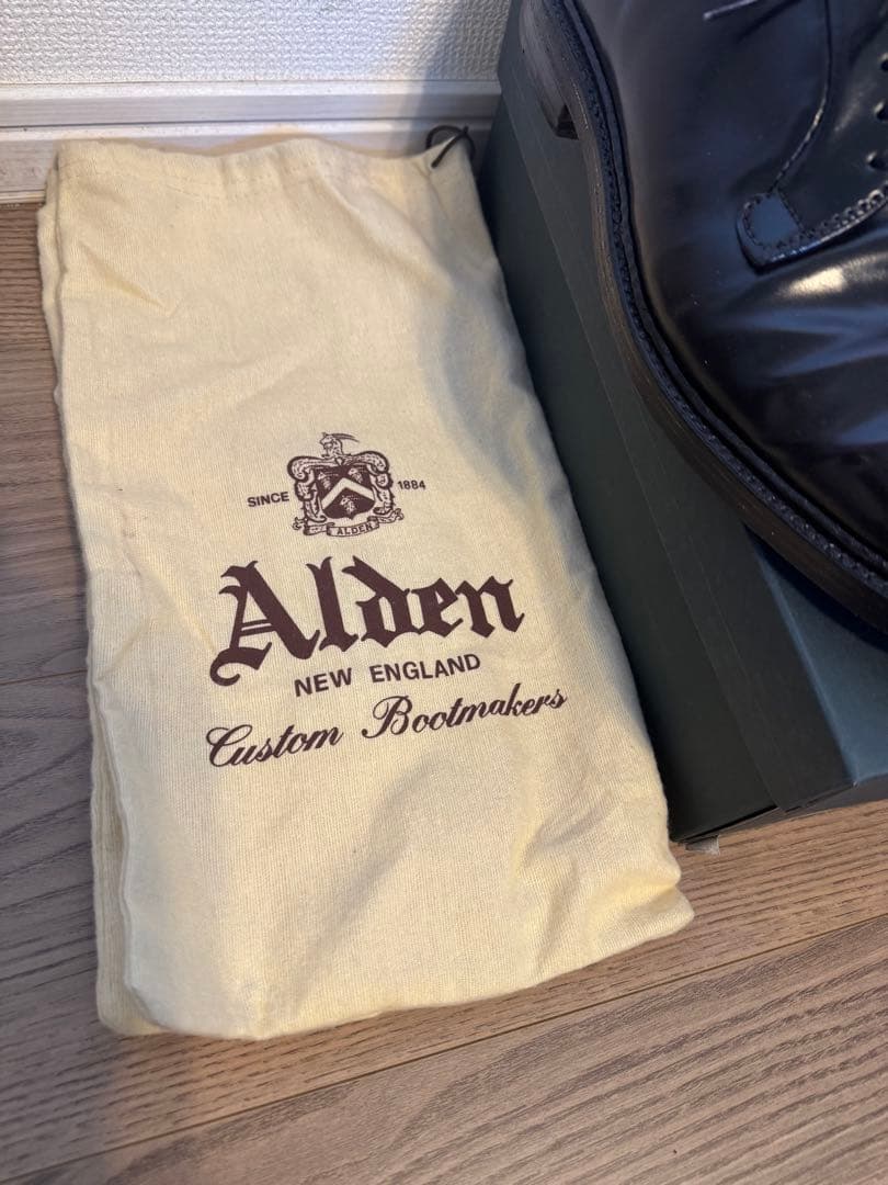 【美品】Alden 990 コードバン 8 1/2D 箱保存袋付き　シューツリー