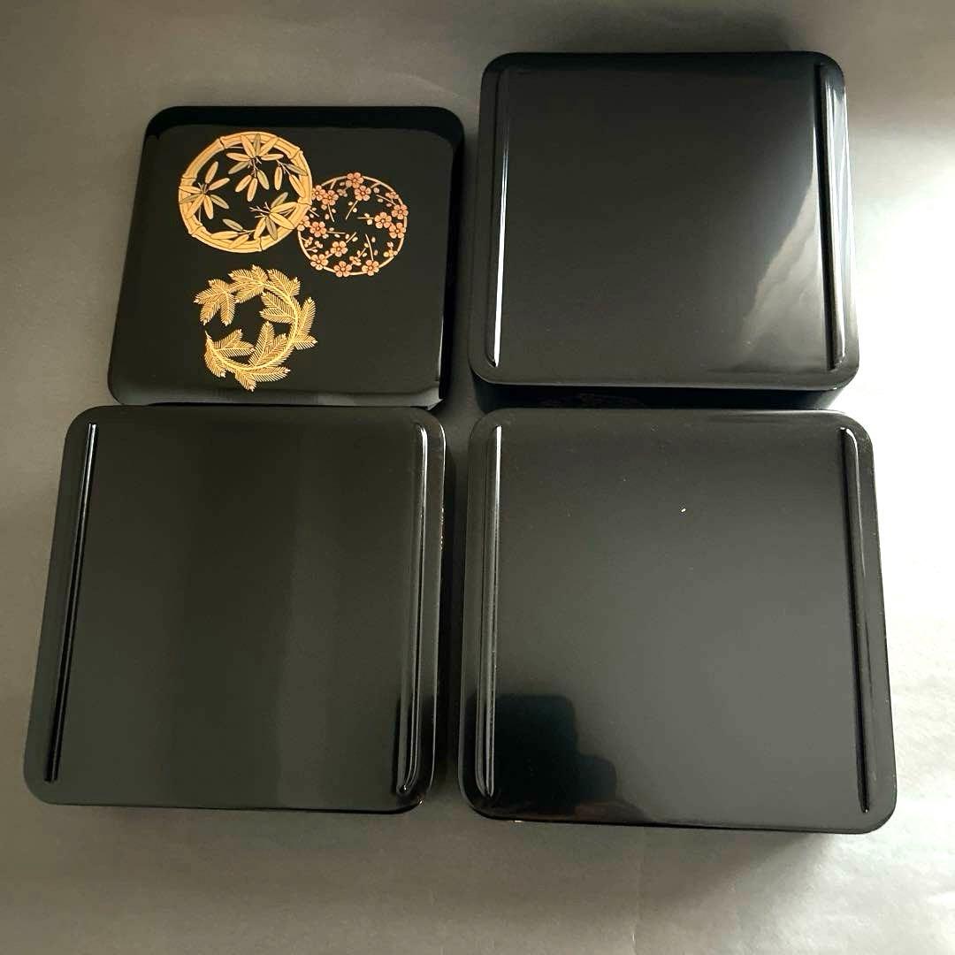 輪島塗蒔絵三段重箱　平台付