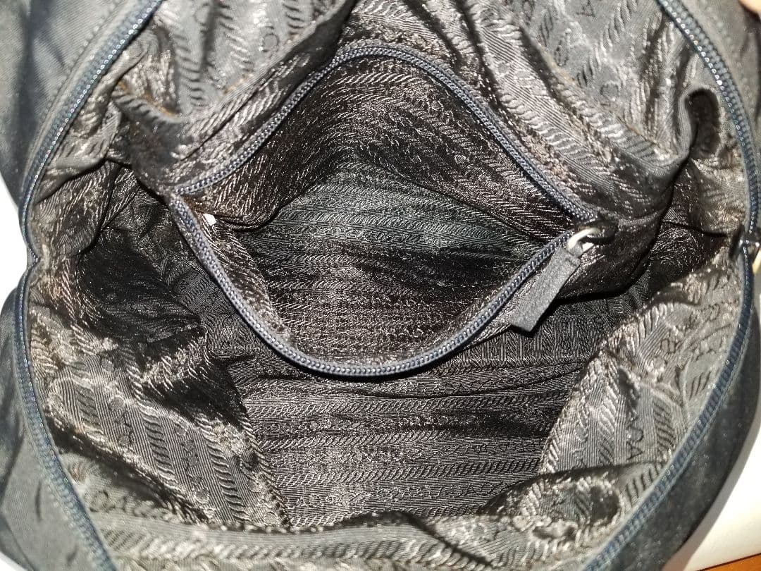 プラダ テスート ブラックナイロン ハンドバッグ/トートバッグ、レディース、