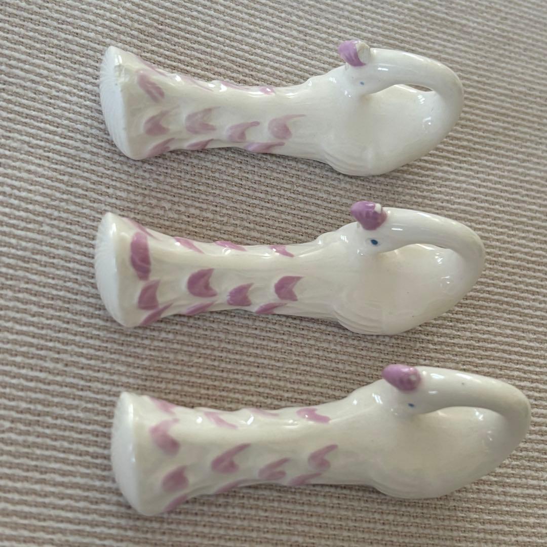 フランスアンティーク カトラリーレスト ピンク色の羽のクジャク 6個セット