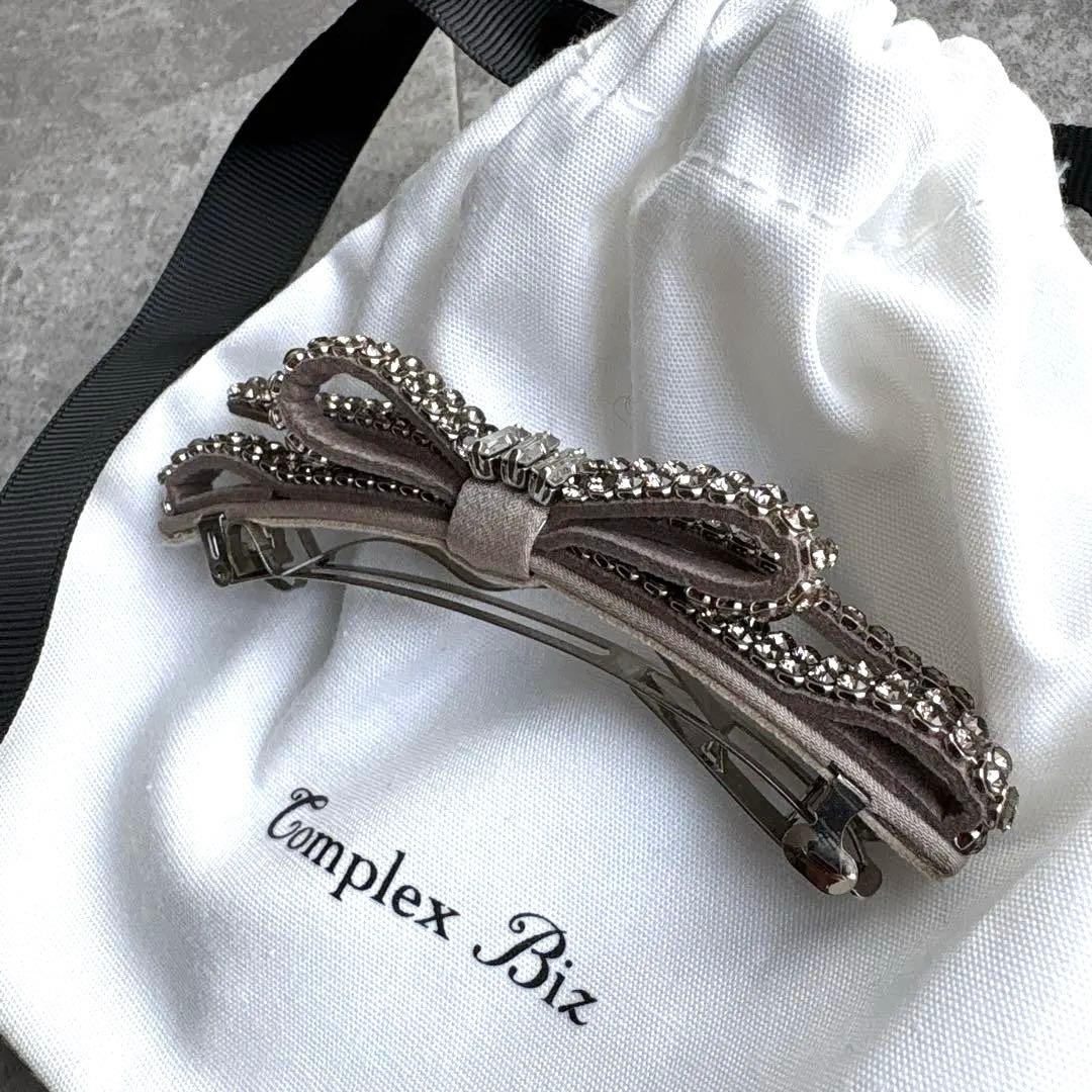 コンプレックスビズ　リボン　バレッタ　極美品 スワロフスキー　ホワイト