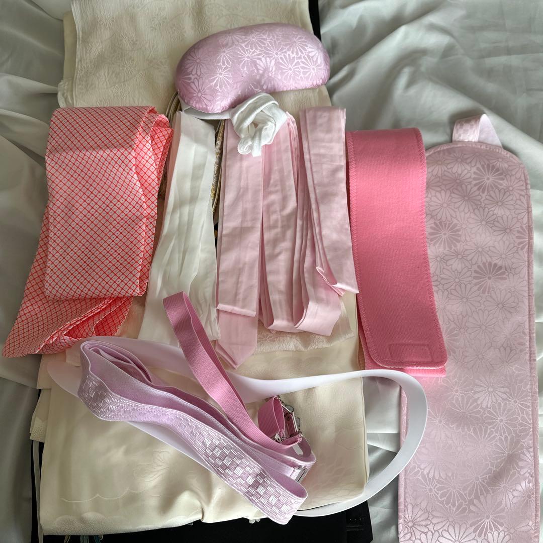 作家物　総刺繍黒留袖 フルセット　本金箔袋帯