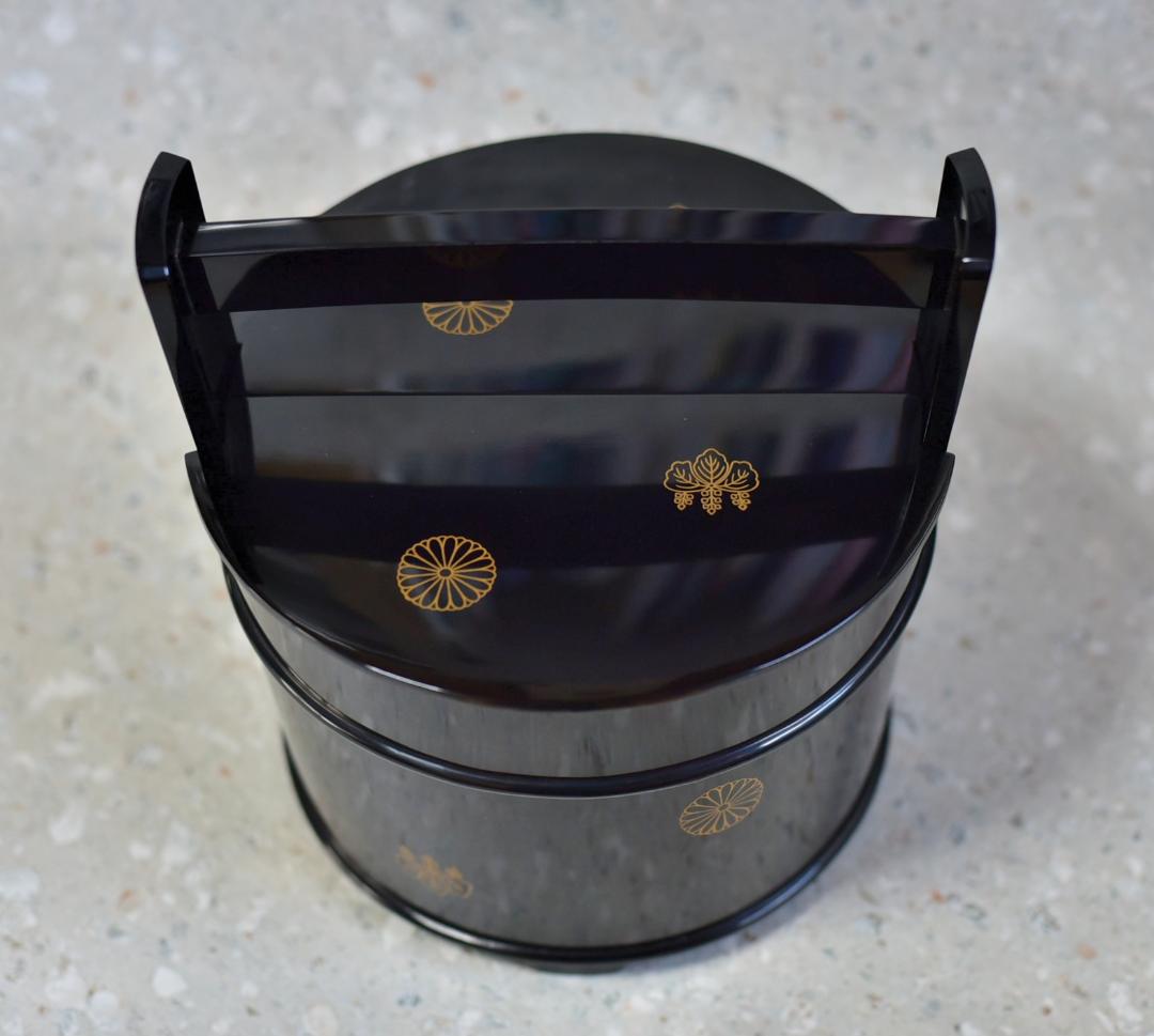 真塗光越造、菊桐紋手桶水指　【極上品】お茶道具／共箱