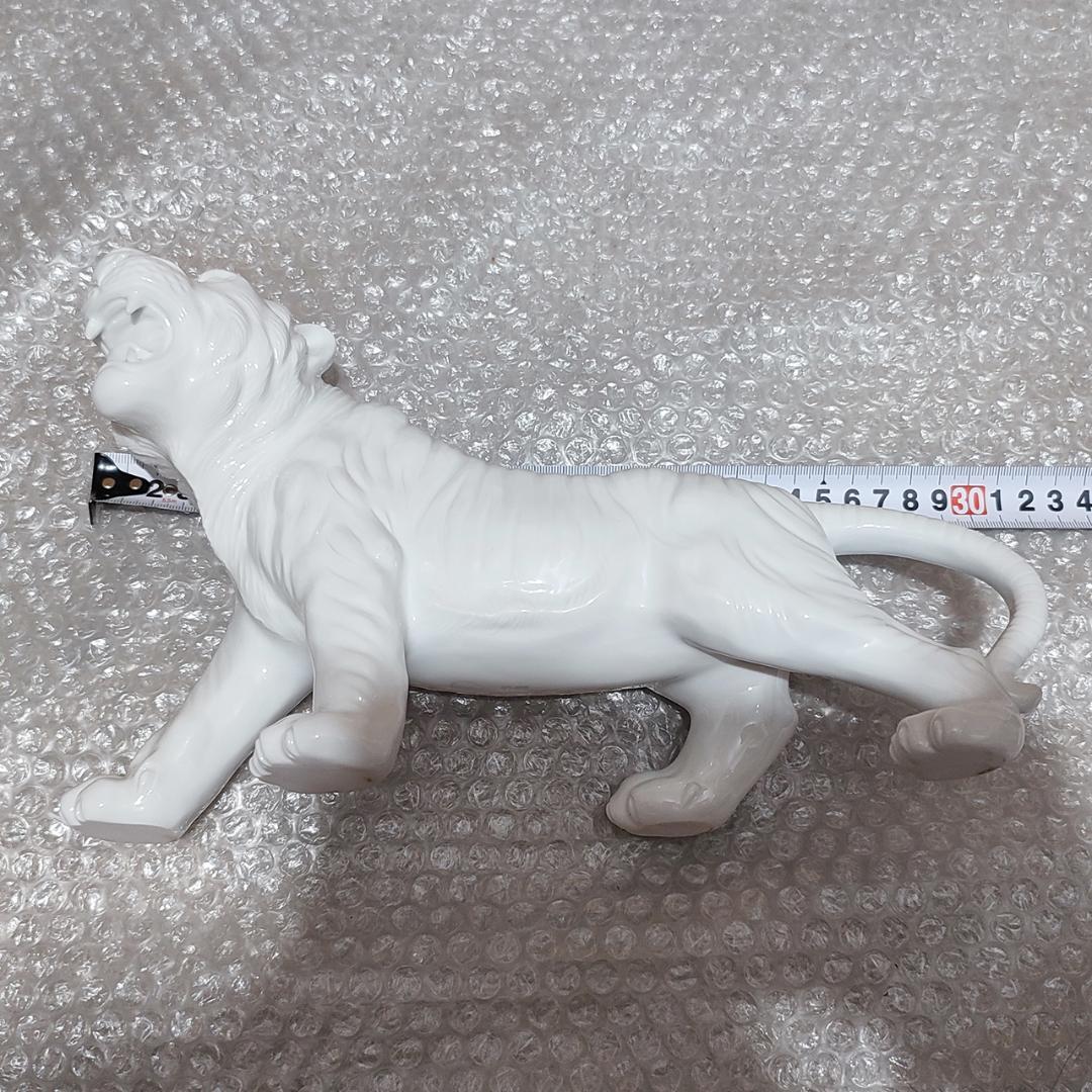 鍋島焼き 白磁 十二支置物 鍋島大五作