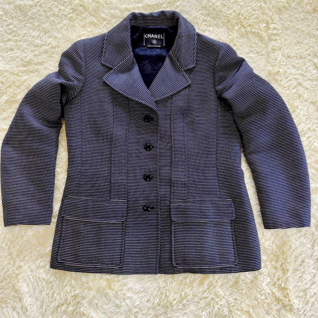 CHANALシャネルジャケット ストライプ柄 シャネルロゴ入りボタン付き