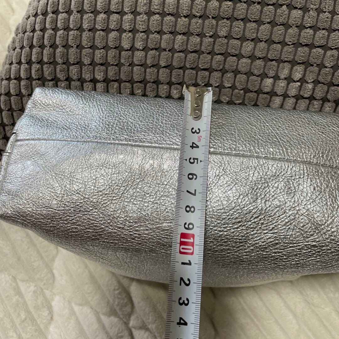 ジャンニキアリーニ　ショルダーバッグ　アリファ　Mサイズ　シルバー