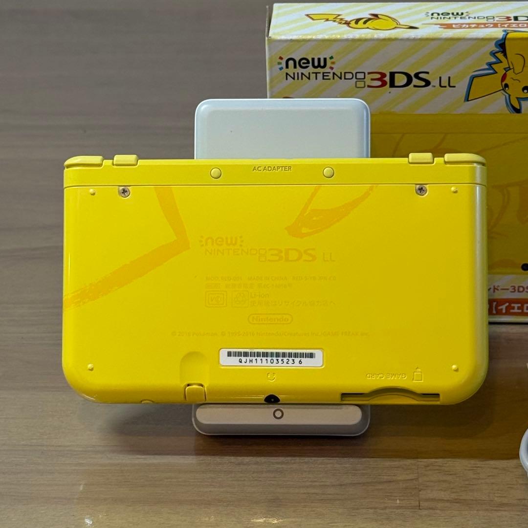 7-122 Newニンテンドー3DS LL ピカチュウ【イエロー】箱付き
