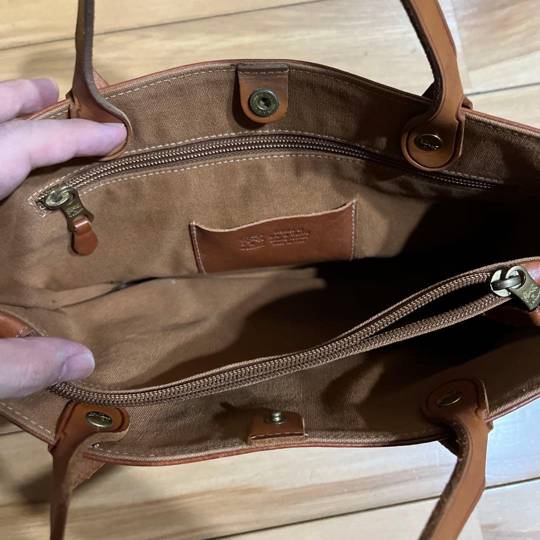 IL BISONTE イルビゾンテ　レザー　ハンドバッグ