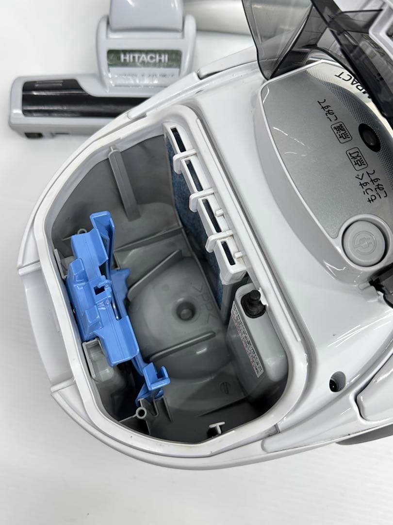 動作保証品　2023年製　本体　日立　掃除機　CV-VBK71 中古 セット