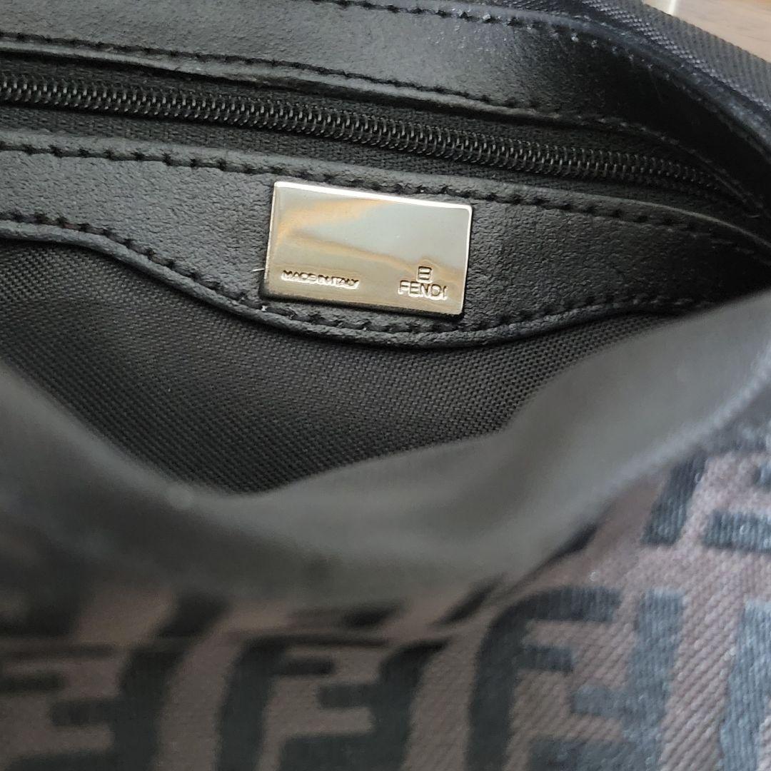 FENDI フェンディ マンマバケット キャンバス　ズッキーノ　ブラック