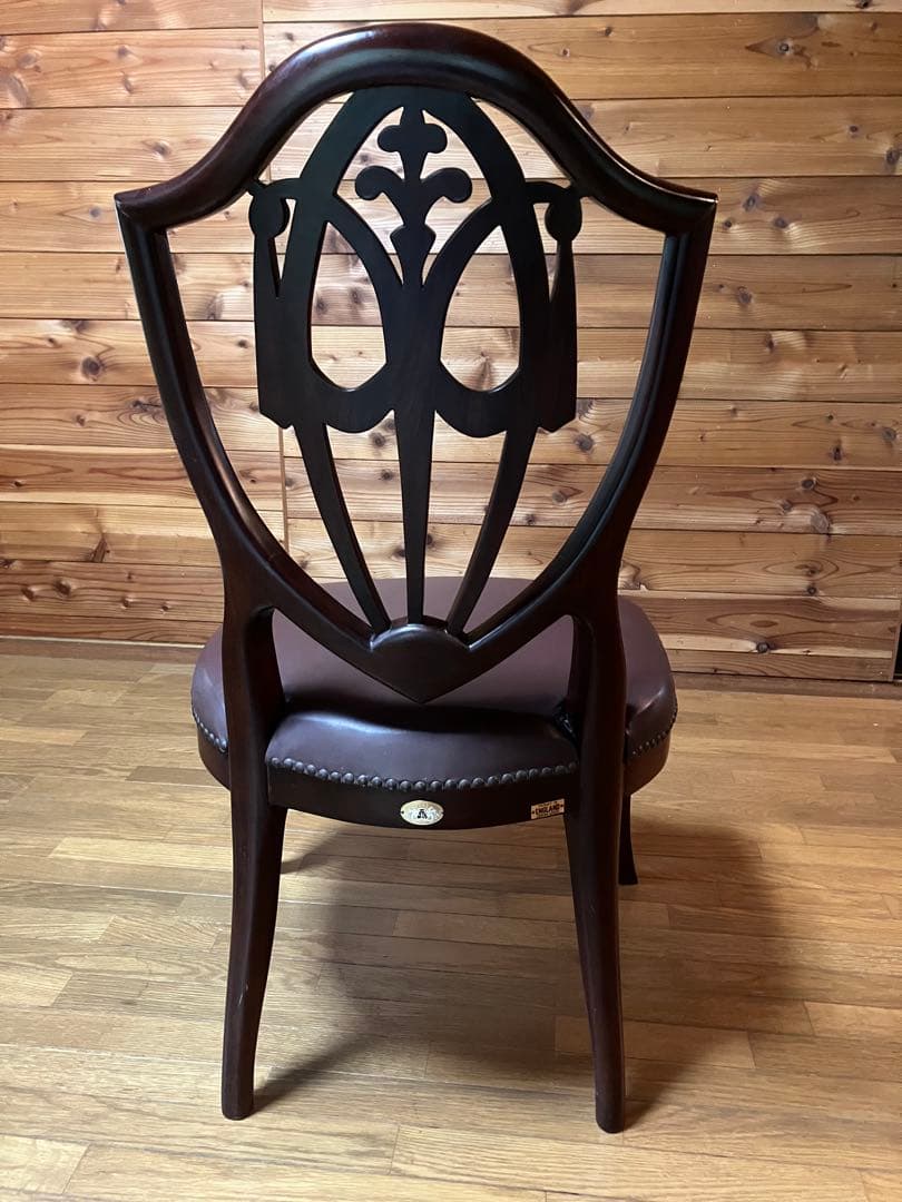イギリス 本革ビンテージチェアー プレート刻印有り逸品