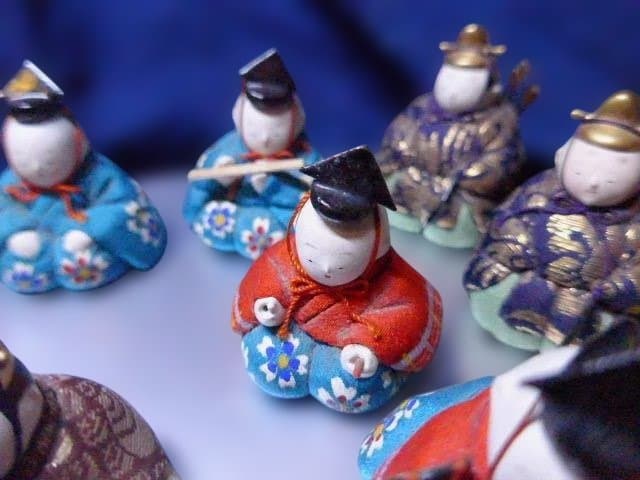 必見です。昭和初期の春山雛の最上級のお雛様です。揃いです