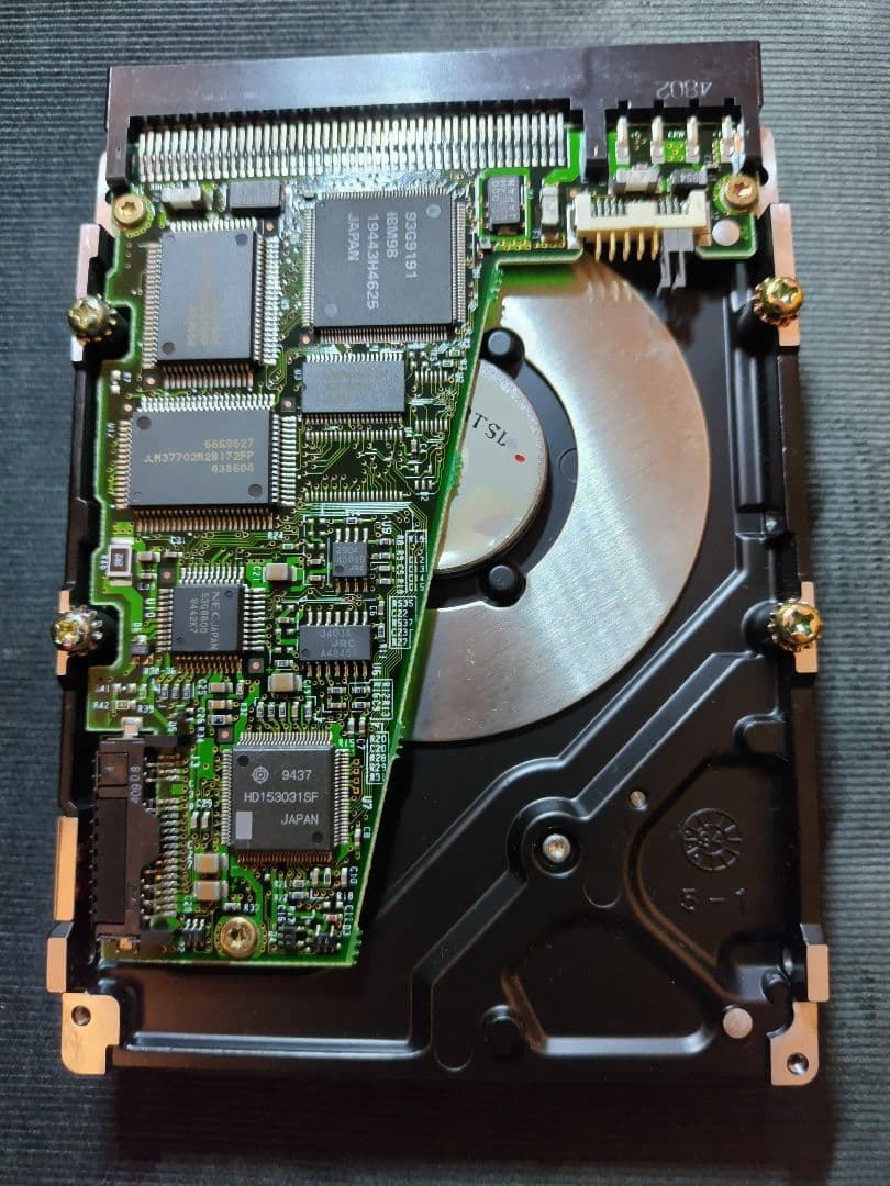 APPLE純正 IBM DSAS-3720 700MB SCSI HDD