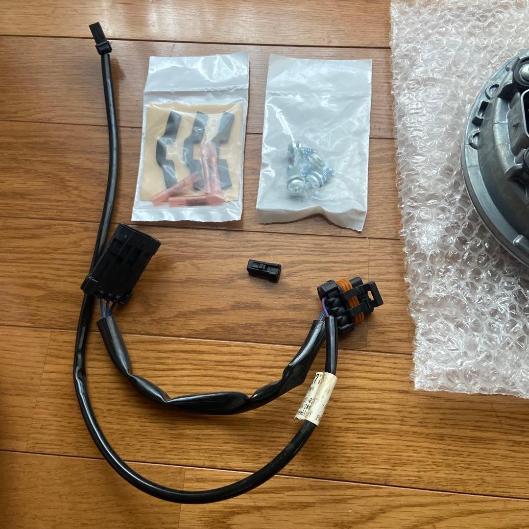 ハーレー純正デーメーカーアダプティブLEDヘッドライト（クローム）