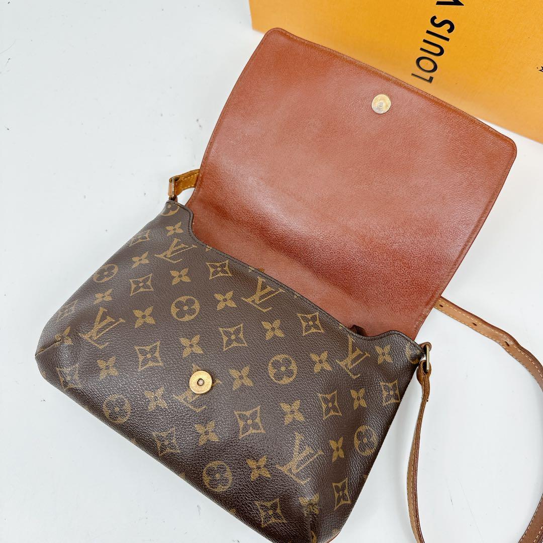 ルイヴィトン　モノグラム　ワンショルダーバッグ　ミュゼットタンゴ　ショート