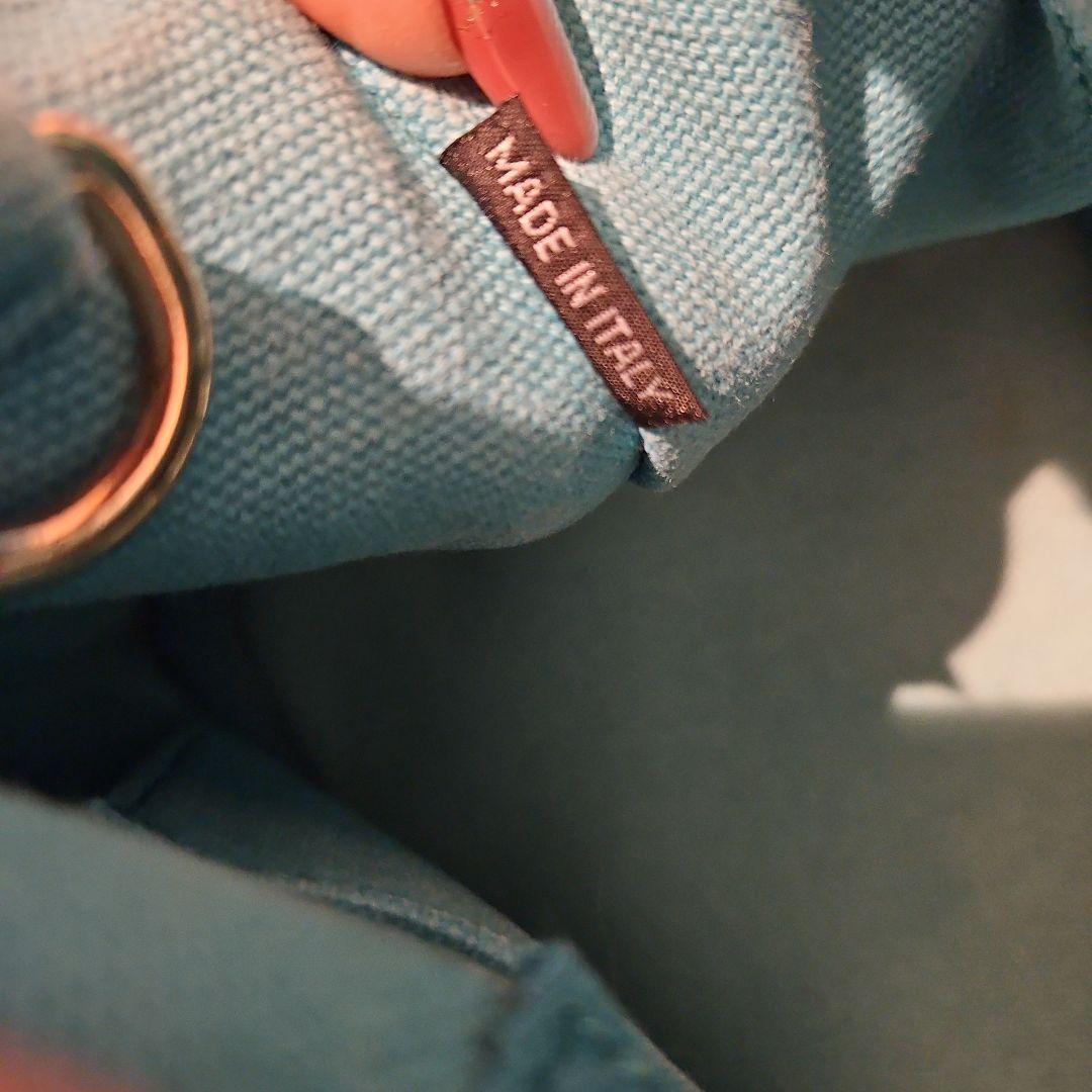 tomo です PRADA　カナパSサイズ ターコイズ