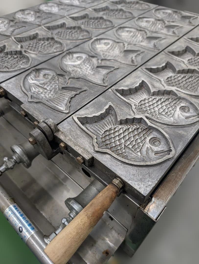 [ジャンク品] たい焼き器 魚型 都市ガス6 匹 ×2 連 12 匹　飲食店