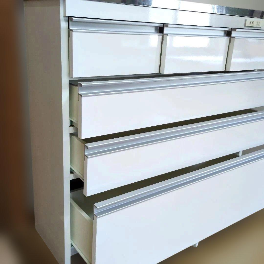 キッチンカウンター 薄型 天板ステンレス鏡面仕上げ