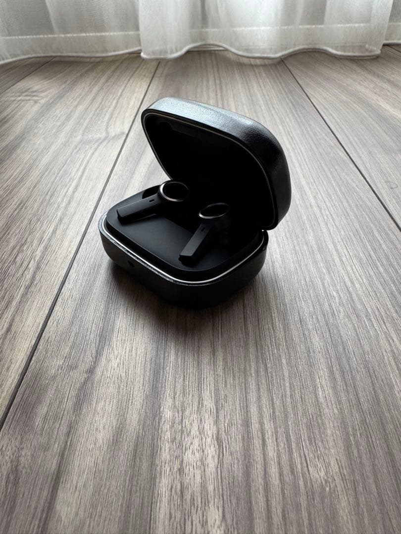 イヤホン bang & olufsen beoplay eleven