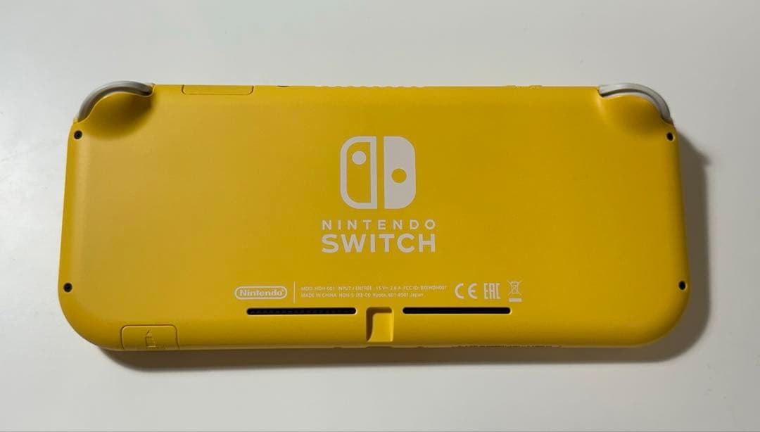 任天堂スイッチライト イエロー 本体のみ