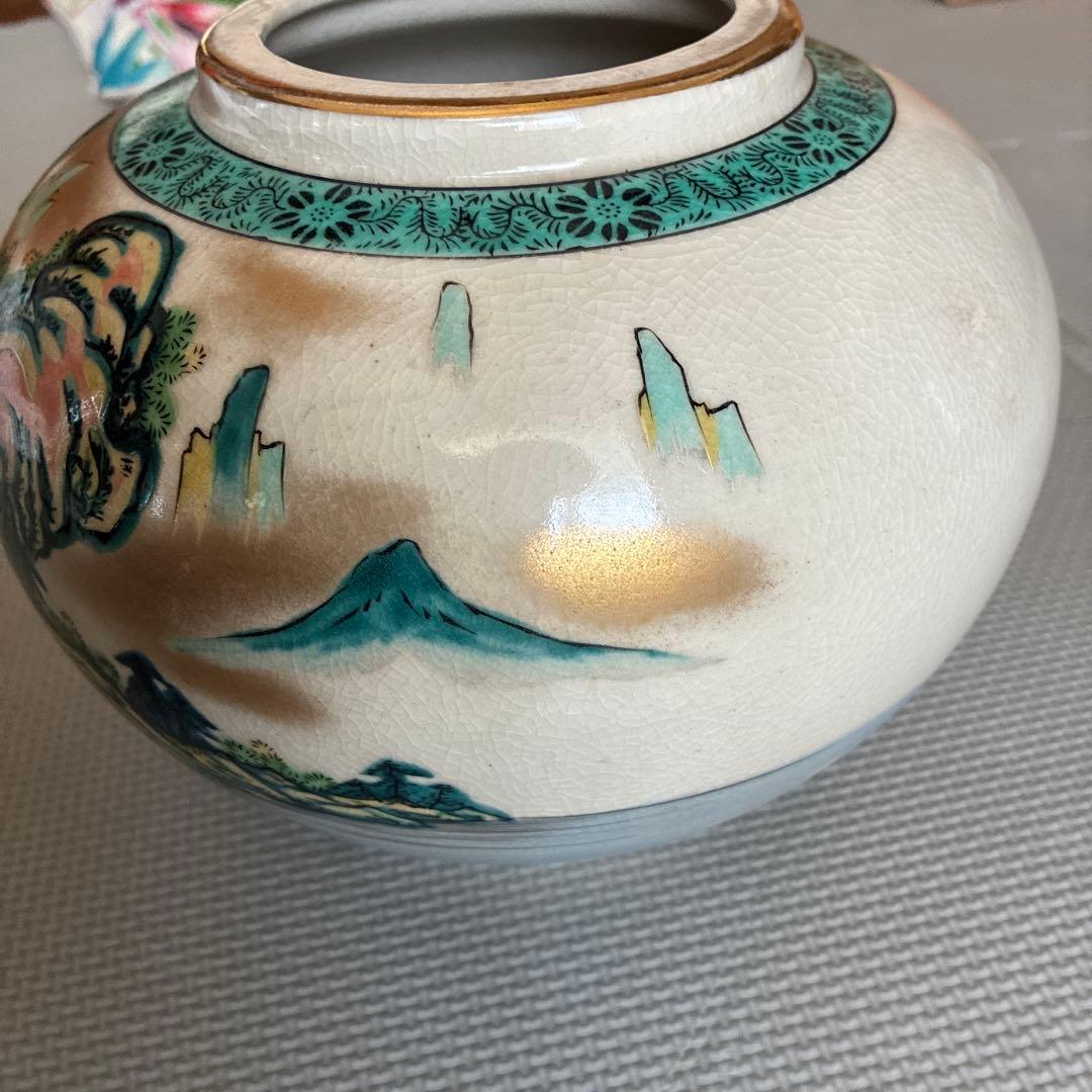 松の木と山の風景の陶器花瓶/九谷松園