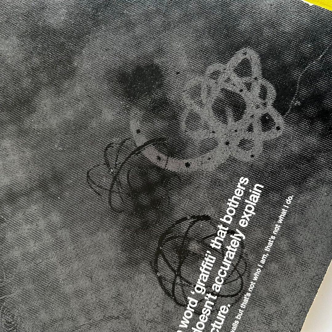 美品 洋書 FUTURA / フューチュラ 2000