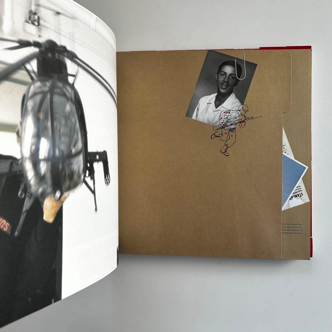 美品 洋書 FUTURA / フューチュラ 2000