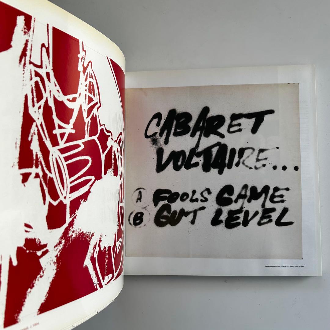 美品 洋書 FUTURA / フューチュラ 2000