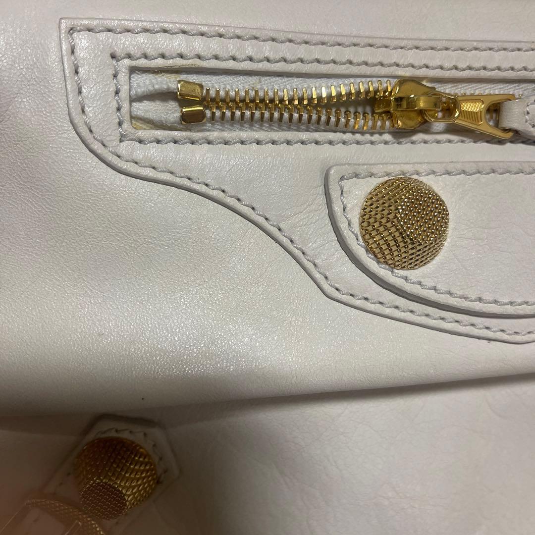 BALENCIAGAジャイアントエンべロープ　スタッズ　クラッチバッグ