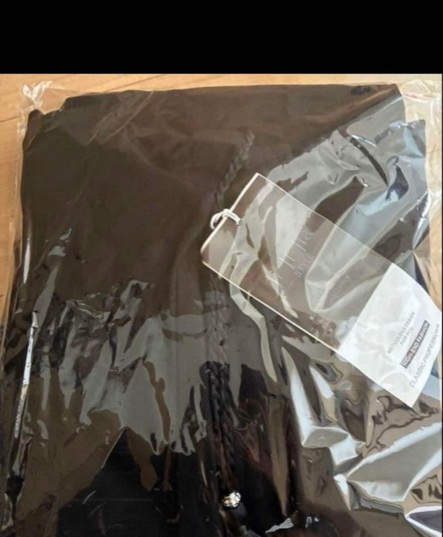 モード系　大きめ　高級感　立ちマント　アウター　羽織り　ポンチョ　コート