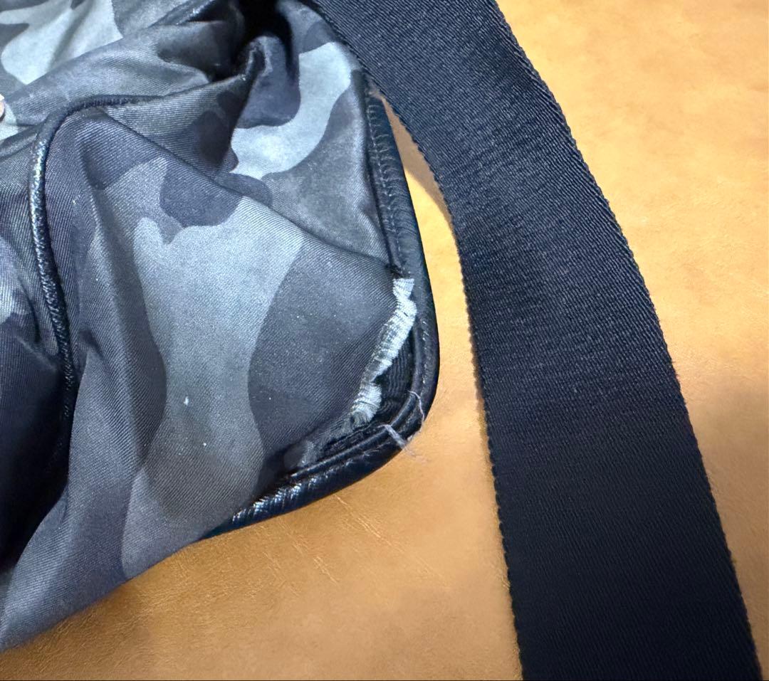 PRADA （プラダ）カモフラナイロンロゴプレートシ ヨルダーバッグ グリーン