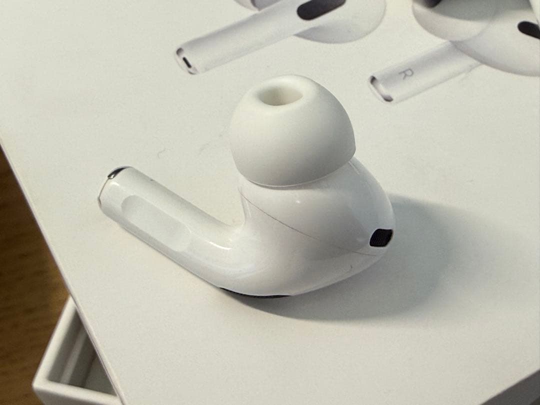 AirPods Pro（第2世代）USB-C 充電ケース付き